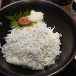 Ekimae no Rakuda - シラス丼