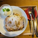 吹上の森 - 見て！りんごの形♡可愛いんだなぁ\(//∇//)\ジャージーアイスをのせて食べても美味しいよ