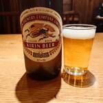 川万 - キリンクラシックラガー大瓶850円で乾杯！
