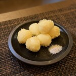 庵 浮雨 - ■うずらのたまごの天ぷら トリュフ風味 ¥700