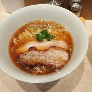 らーめん 藁 - 料理写真:醤油