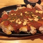 ガーリック ハウス - チキンステーキ　トマトソース