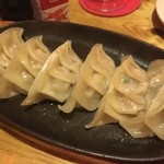 ガーリック ハウス - にんにく餃子