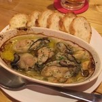 ガーリック ハウス - 牡蠣のアヒージョ