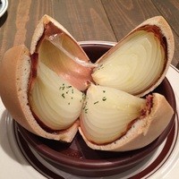 熟成和牛ステーキグリルド エイジング・ビーフ 横浜店 - 玉ねぎ丸ごと塩釜焼き