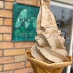 コーヒーケーキショップ美鈴 - 料理写真:コーヒーソフトをコーンで