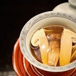 銀座 上瀧 - 2025.11.  極上頂湯に松茸を入れて蒸し上げた滋味深き一盞~頂湯松茸盅~