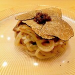 鮨 赫 sushi aka Tokyo - 麺にトリュフオイルが和えてある