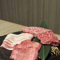 近江うし 焼肉 にくTATSU 青山本店 - 