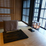 御料理 光安 - 座席の周り