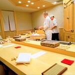 鮨 赫 sushi aka Tokyo - 店内