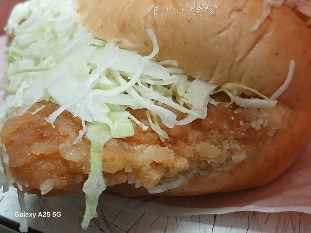鶏竜田バーガーピリ辛しょうが』by トミー7.7 : ケンタッキーフライド