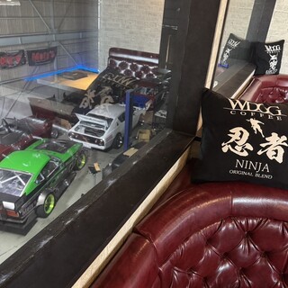 WDOG ENTERTAINMENT_2