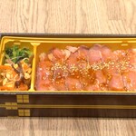 ITO - 贅沢柔らかローストビーフの焼肉重 (税込)1,080円→540円 (2025.11.26)