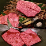 焼肉料理ひばち - 松坂牛サーロィン最高でした
            