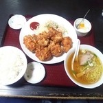 葵飯店 - 唐揚げ定食