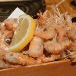 bodai - 川海老の唐揚げ。ずっと前からあるメニュー。２人ではちょっと多めだけど、いいアテ。
