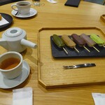 LEXUS MEETS... - 日比谷五街道団子(5種)、出雲紅茶(HOT)