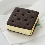 六花亭 円山店 - 雪こんチーズ（賞味期限２時間）