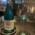 シュヴァル・ドゥ・ヒョータン - キプロスのブルーワイン