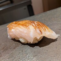 鮨 無垢/鮨 白銀 - クエ