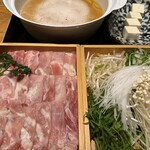 豆家別邸 鶏とおとうふ 福福 - 