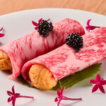焼肉 仙匠 - 料理写真:名物 牛トロのウニ巻きキャビア添え