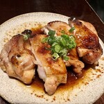 バルめし山田 - 鳥ももオーブン焼き ハーフサイズ