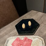 焼肉とみ - 特選和牛肉寿司(サーロイン)