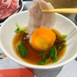 ひとりしゃぶしゃぶ 七代目 松五郎 - 豚バラ肉をポン酢で〜