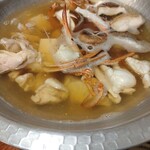 焼鳥大吉 - お出汁になる具材を投入