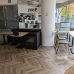 ウミハサム神戸 - テーブル席