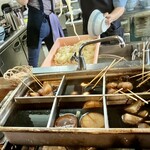 手打ちうどん 清水屋 - 良くしゅんだおでんもある