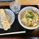 手打ちうどん 清水屋 - かけ ひやひやの並にちくわ天