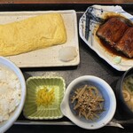 贔屓屋 - だし巻きとうなぎ蒲焼定食1300円