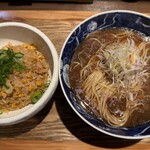 鴨出汁中華蕎麦 麺屋yoshiki - 蟹とオマール海老そば（醤油かけ）+鴨チャーハン