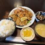 定食 くぅべ - ミックス唐揚げ定食ご飯大盛り