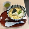 茂助だんご - 玉ぞう900円。餅ははんぺんより小ぶりなのが1ケがデフォルト。隣の紳士は2ケ追加してたわ。