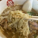 中華そば まるき - ちょっと柔らか目の麺