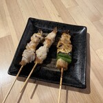 博多やきとりかわ庵 三宮東門店 - 