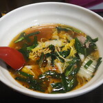 パンダ食堂 晴山閣 - にらそば ハーフ