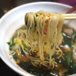 パンダ食堂 晴山閣 - にらそば ハーフ（麺）