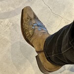 EVERYDAY COFFEE BAR - 今日はスペイン製のウエスタンブーツで出撃