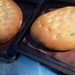 トラットリア ボーノボーノ - 自家製フォカッチャ