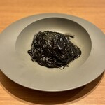Kitchen Daruma - 墨魚汁義大利麵