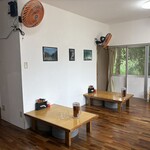 沖縄そば まるかみ - 店内