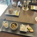 The Living Room with SKY BAR - 