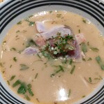 日本橋海鮮丼 つじ半 - シメの出汁茶漬けは最高！