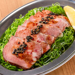 牛タンのたたき