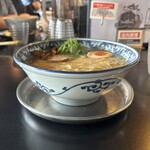 麺坊 ひかり - 普通盛りと器が違います